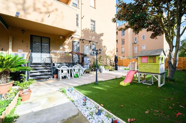 appartamento in vendita a Roma in zona Torre Gaia