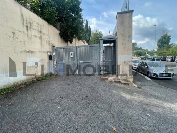 appartamento in vendita a Roma in zona Portuense