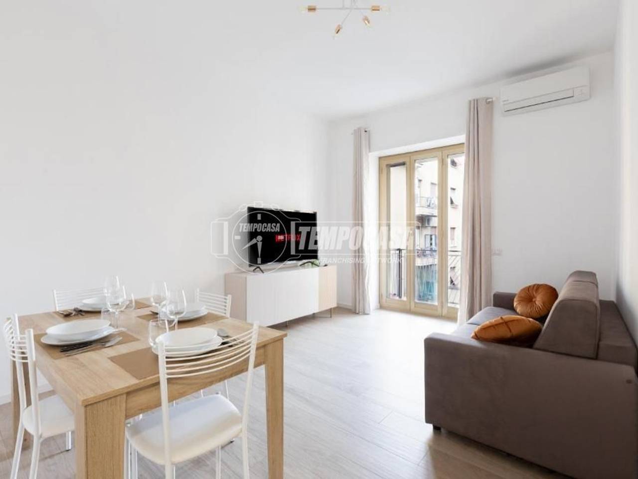 appartamento in vendita a Roma in zona Appio Claudio