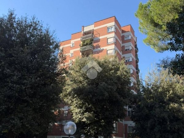 appartamento in vendita a Roma in zona Ardeatino