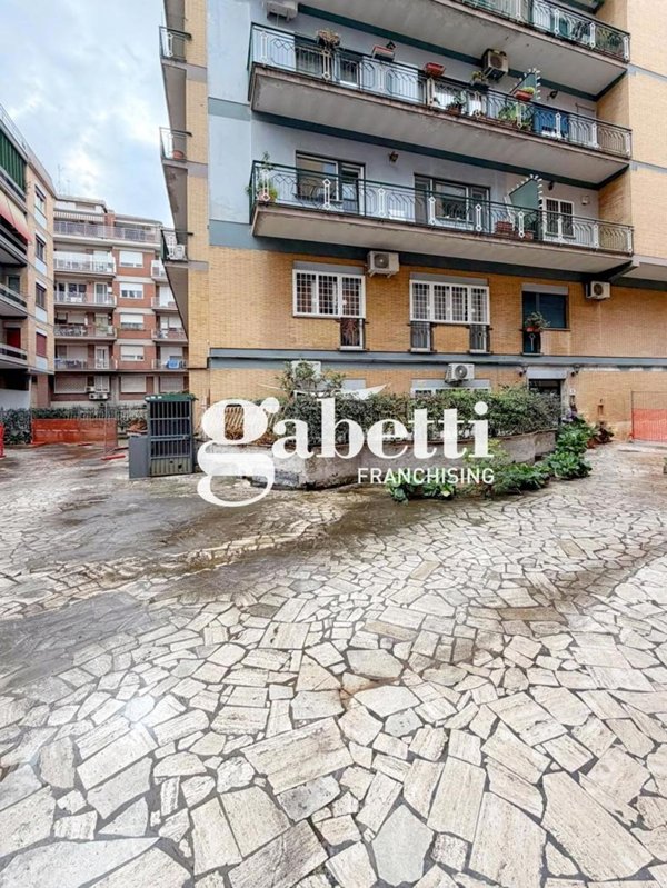 appartamento in vendita a Roma in zona Collatino