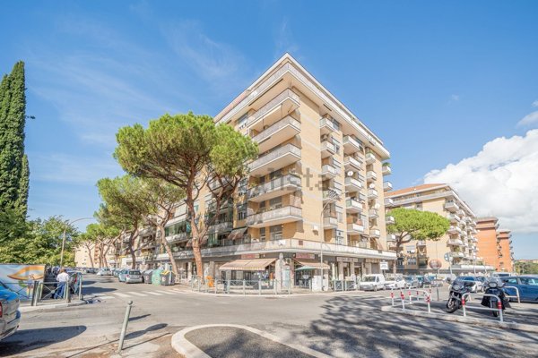 appartamento in vendita a Roma in zona Don Bosco