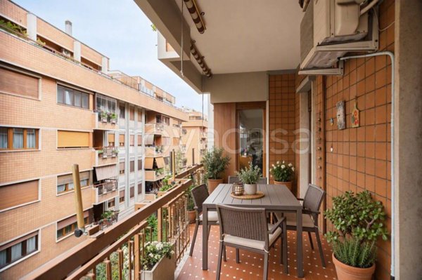 appartamento in vendita a Roma in zona Ostia