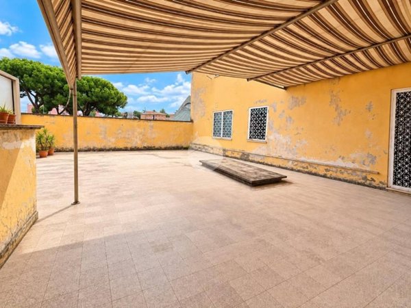 appartamento in vendita a Roma in zona Tuscolano