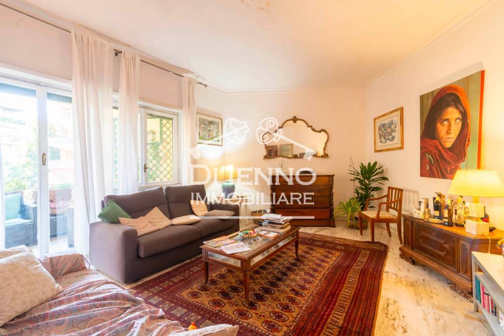 appartamento in vendita a Roma in zona Tor di Quinto