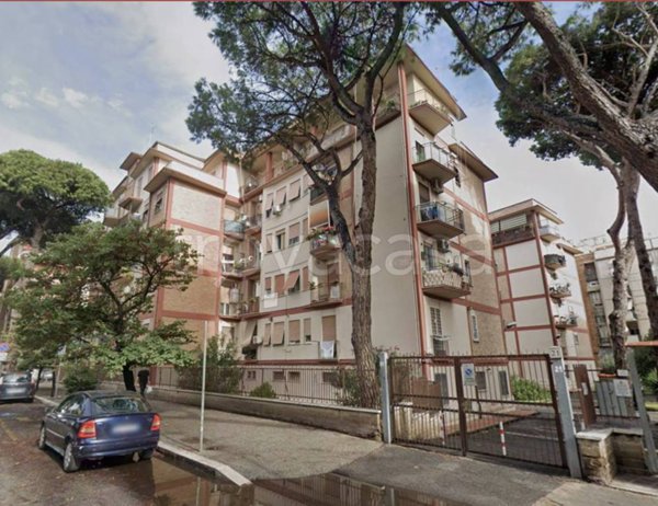 appartamento in vendita a Roma in zona Ostia
