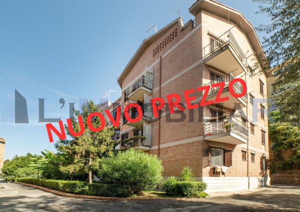 appartamento in vendita a Roma in zona Ostiense