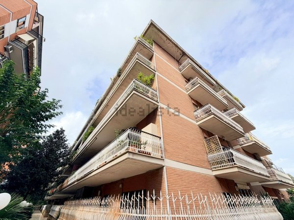 appartamento in vendita a Roma in zona Gianicolense