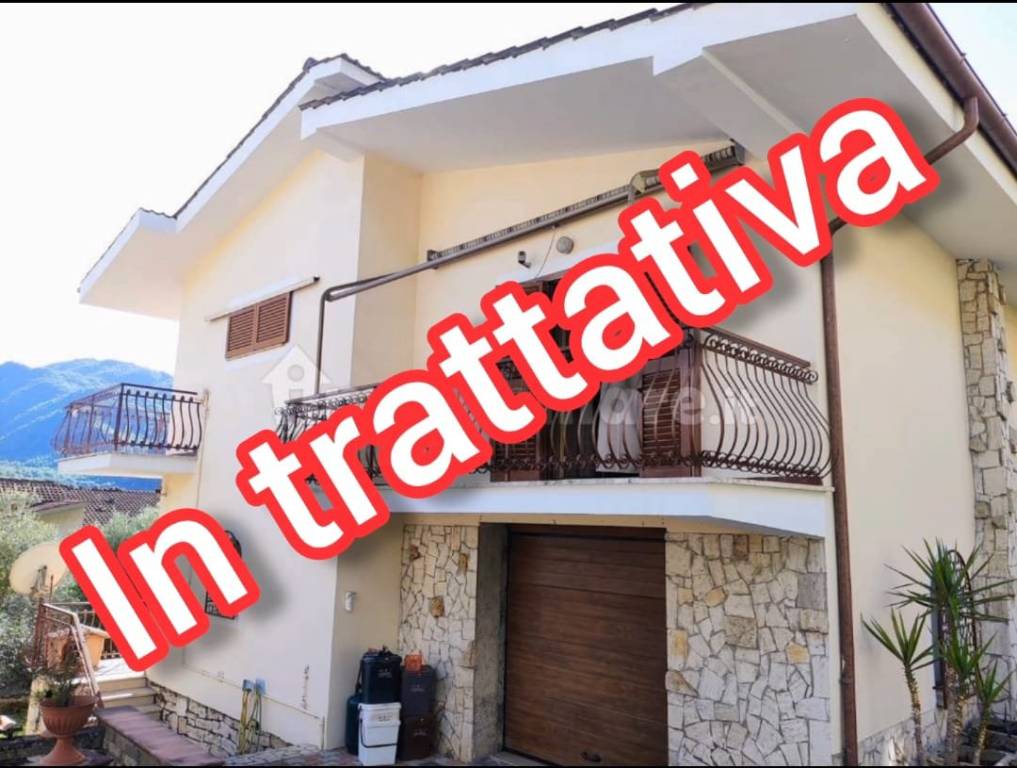 casa indipendente in vendita a Roviano