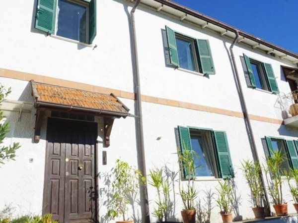 casa indipendente in vendita a Roviano