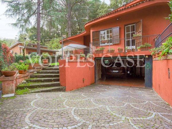 casa indipendente in vendita a Sacrofano