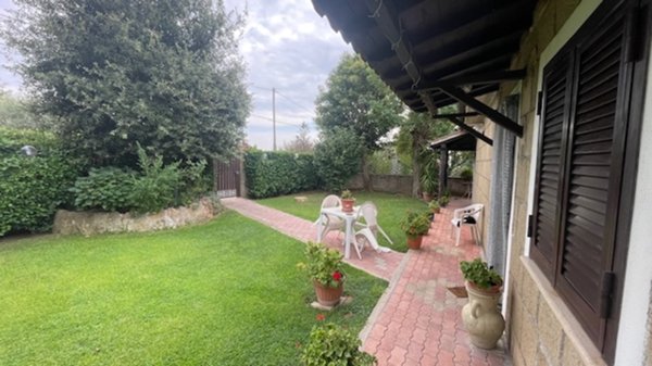 casa indipendente in vendita a Sacrofano