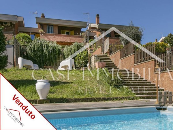 casa indipendente in vendita a Sacrofano
