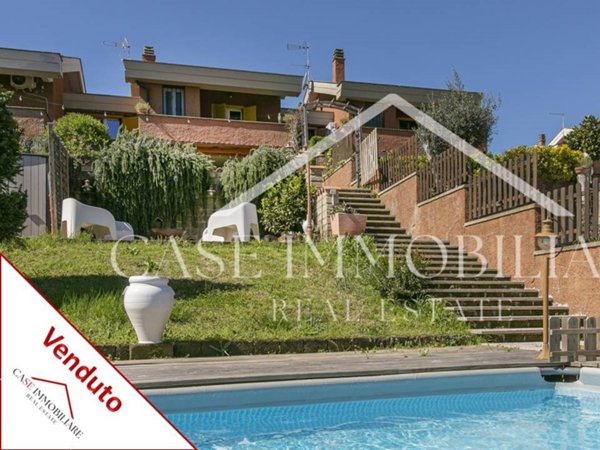 casa indipendente in vendita a Sacrofano