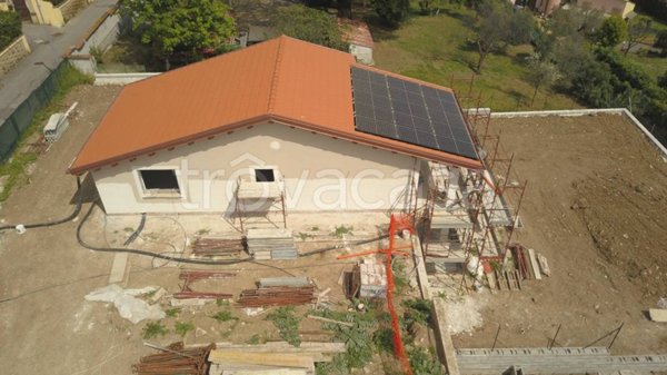 casa indipendente in vendita a Sacrofano in zona Monte Caminetto