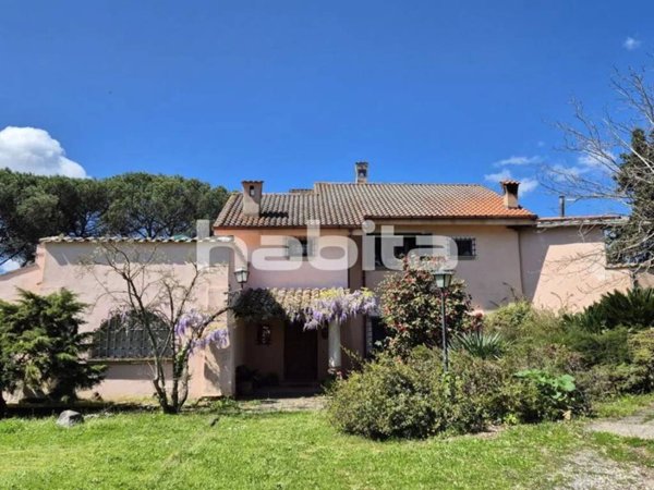 casa indipendente in vendita a Sacrofano