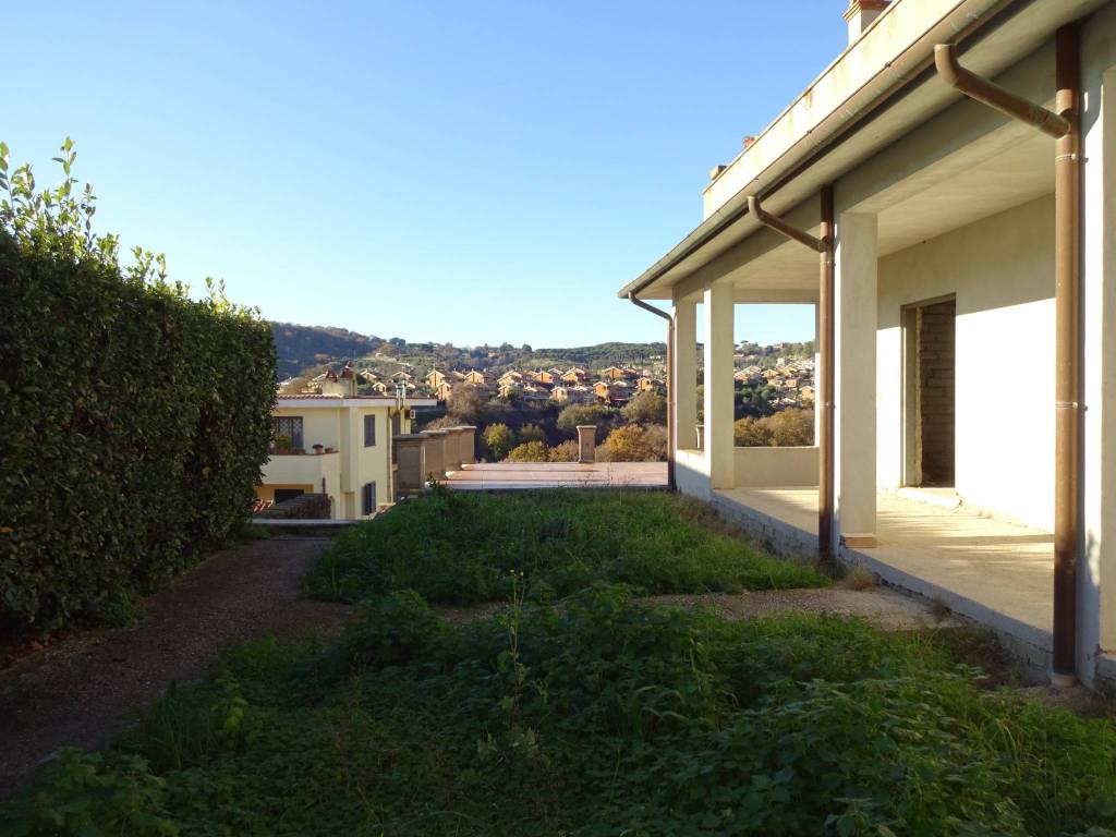 appartamento in vendita a Sacrofano in zona Santa Maria
