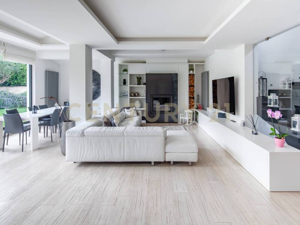 casa indipendente in vendita a Sacrofano in zona Monte Caminetto