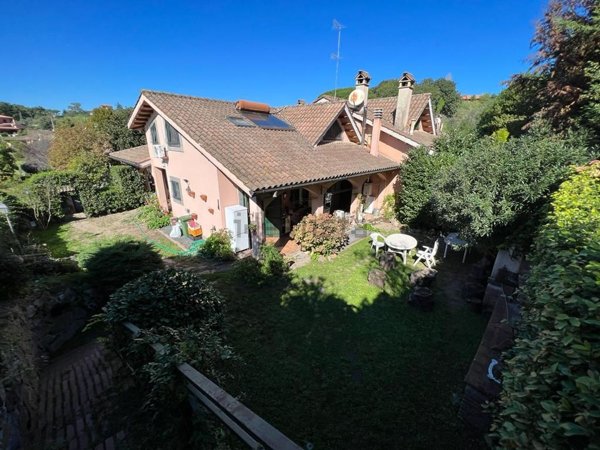 casa indipendente in vendita a Sacrofano