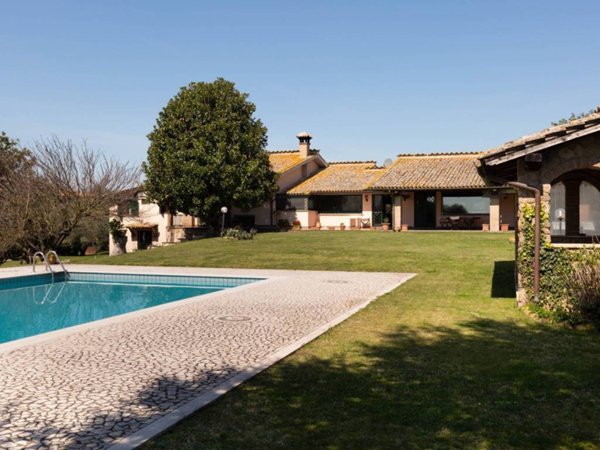 casa indipendente in vendita a Sacrofano