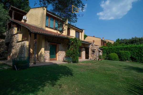 casa indipendente in vendita a Sacrofano
