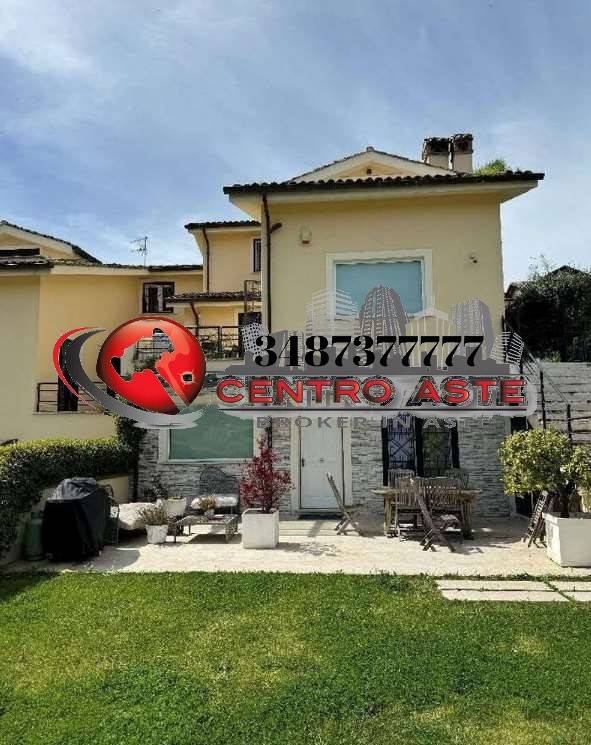 appartamento in vendita a Sacrofano in zona Monte Caminetto