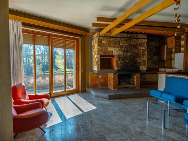 casa indipendente in vendita a Sacrofano in zona Monte Caminetto