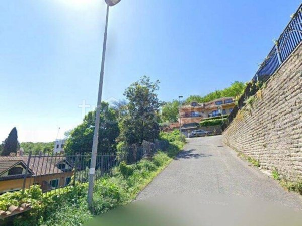 terreno edificabile in vendita a Sacrofano in zona Petruscheto