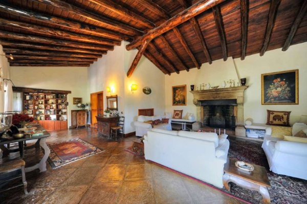 casa indipendente in vendita a Sacrofano in zona Monte Caminetto