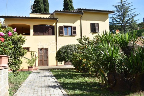 casa indipendente in vendita a Sacrofano in zona Monte Caminetto