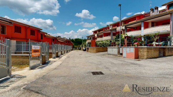 appartamento in vendita a Sacrofano in zona Guado Tufo