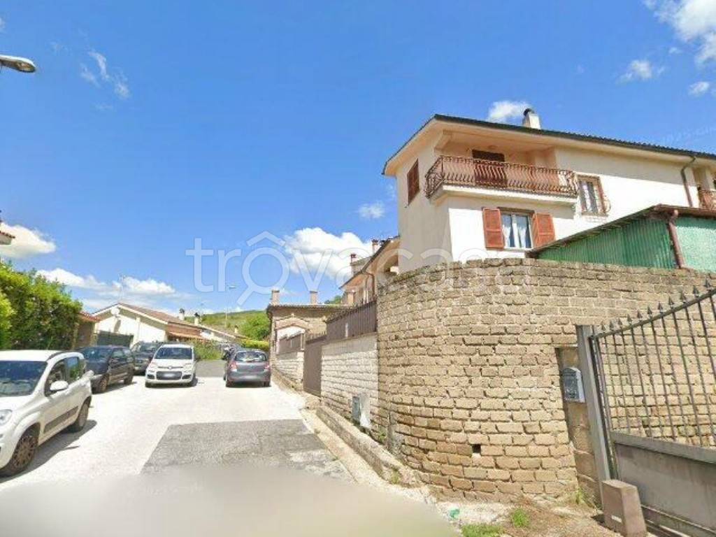 casa indipendente in vendita a Sacrofano