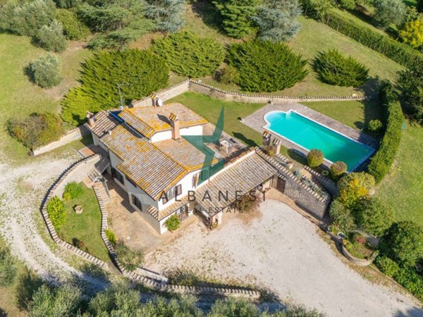 casa indipendente in vendita a Sacrofano