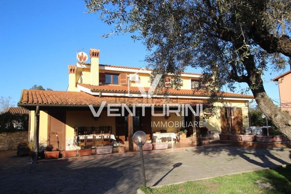 casa indipendente in vendita a Sacrofano