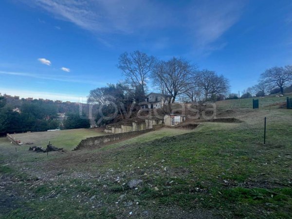 negozio in vendita a Sacrofano