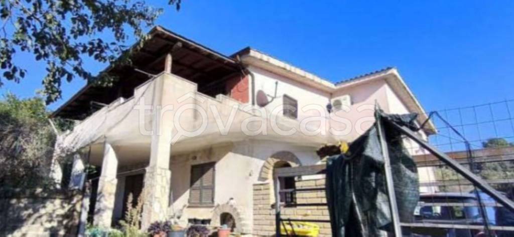 casa indipendente in vendita a Sacrofano