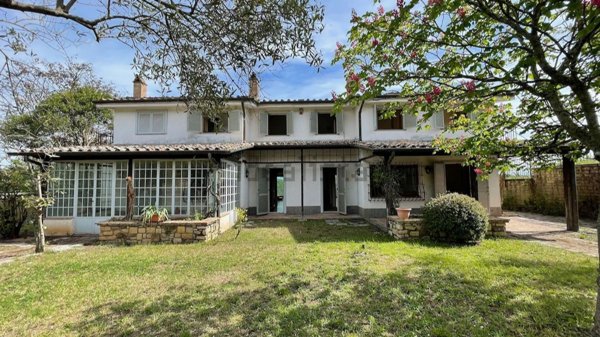 casa indipendente in vendita a Sacrofano