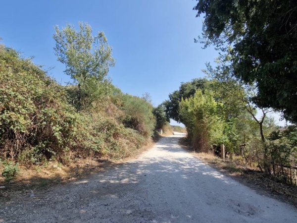 casa indipendente in vendita a Sacrofano in zona Santa Maria