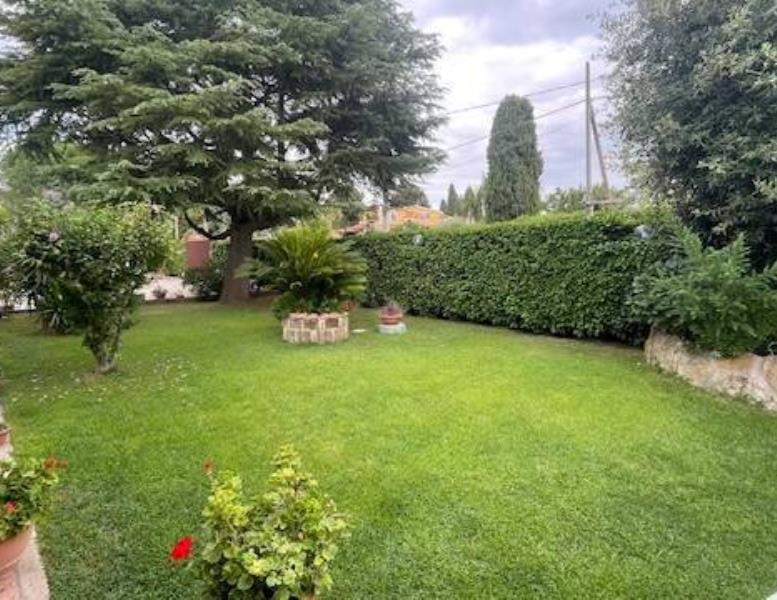 casa indipendente in vendita a Sacrofano