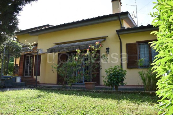 casa indipendente in vendita a Sacrofano in zona Monte Caminetto