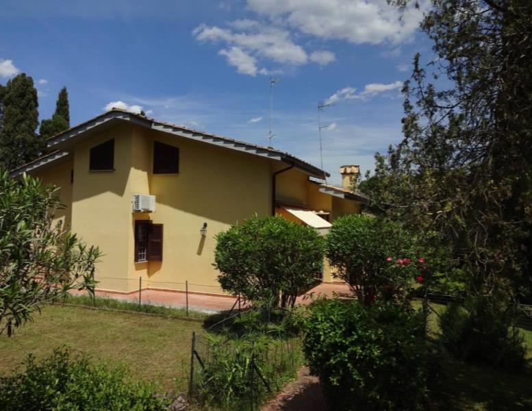 casa indipendente in vendita a Sacrofano in zona Monte Caminetto