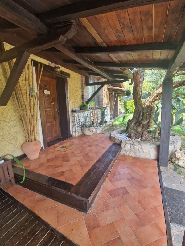 casa indipendente in vendita a Sacrofano