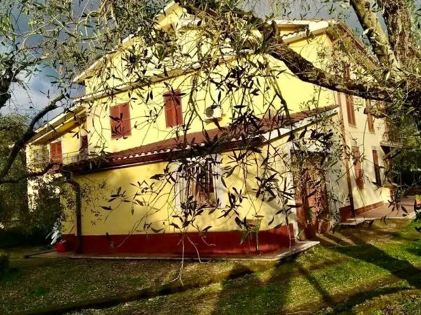 appartamento in vendita a Sacrofano in zona Borgo Pineto