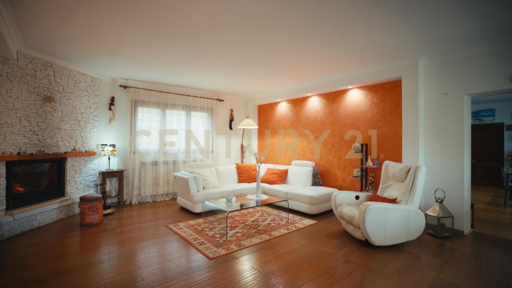 casa indipendente in vendita a Sacrofano in zona Monte Caminetto