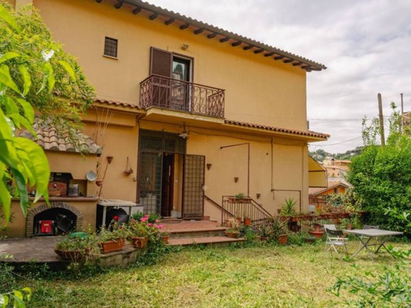 appartamento in vendita a Sacrofano