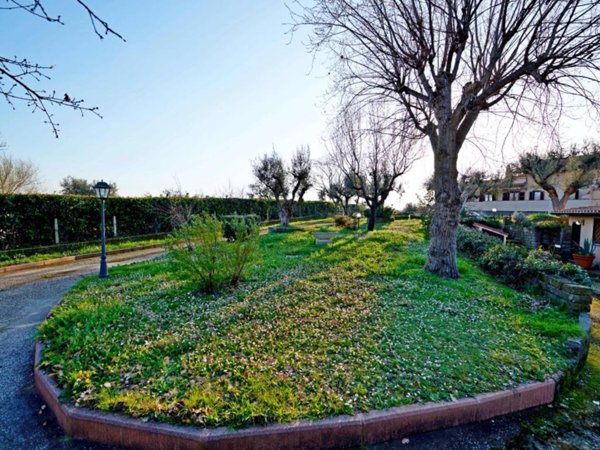 casa indipendente in vendita a Sacrofano