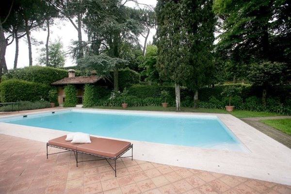 casa indipendente in vendita a Sacrofano in zona Guado Tufo