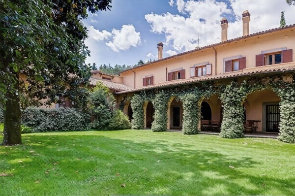 casa indipendente in vendita a Sacrofano in zona Borgo Pineto