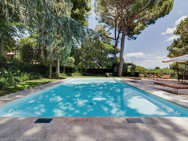 casa indipendente in vendita a Sacrofano in zona Guado Tufo