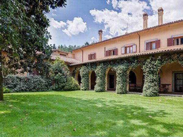 casa indipendente in vendita a Sacrofano in zona Petruscheto